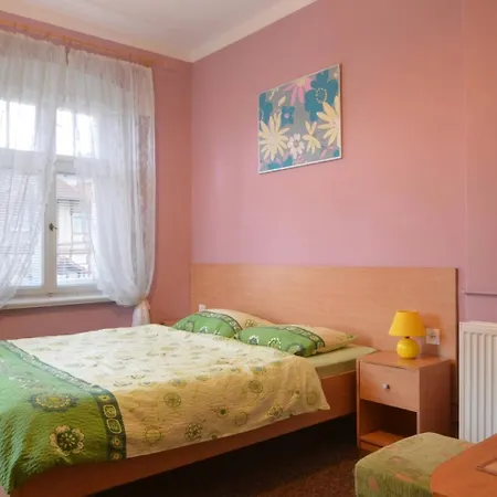 Dom Turystow- Tanie Pokoje Z Lazienkami W Centrum Karpacza Niedaleko Deptaka, Bezplatny Parking, Kuchnia, Cicha Okolica, Wifi, Obok Tanie Obiady - Zestaw 35 Zl ホームステイ